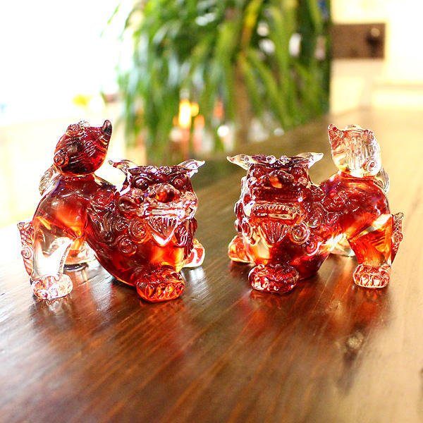 Glass shisa