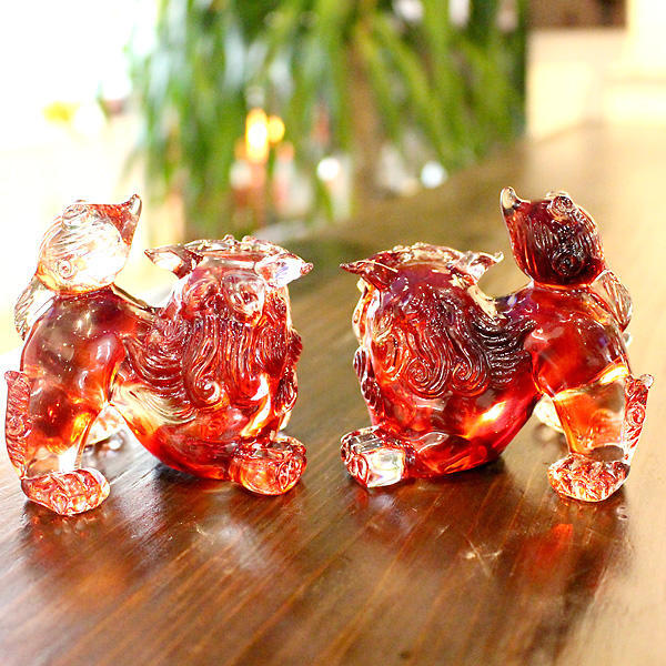 Glass shisa