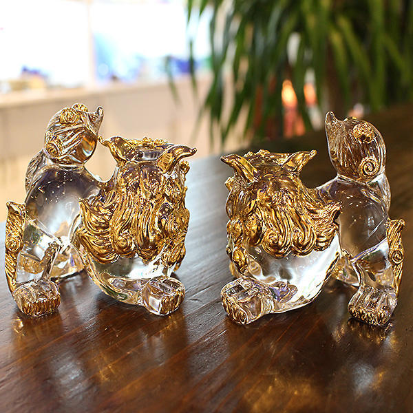 Glass shisa